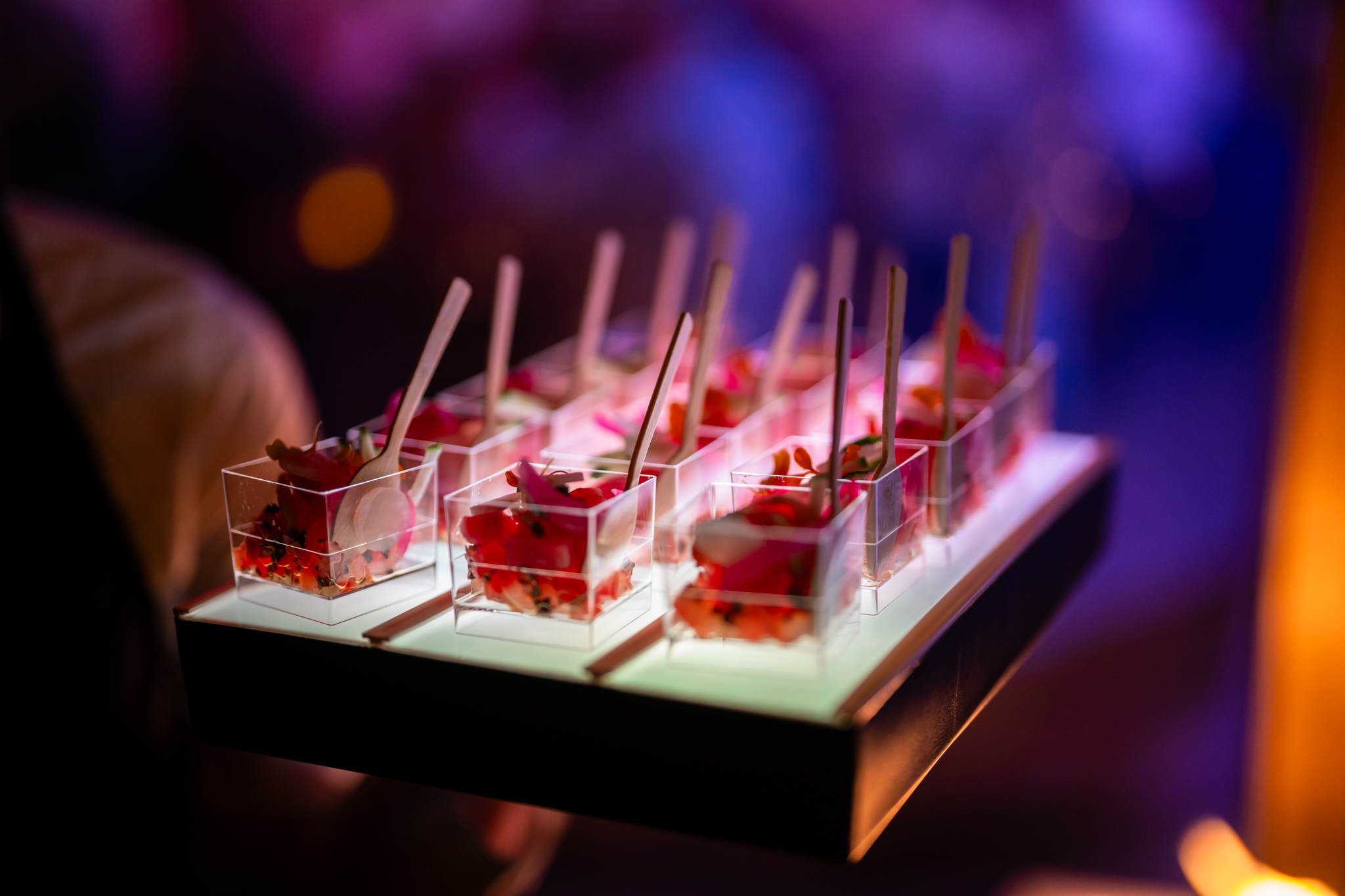 Koude bites in amuseglaasje.